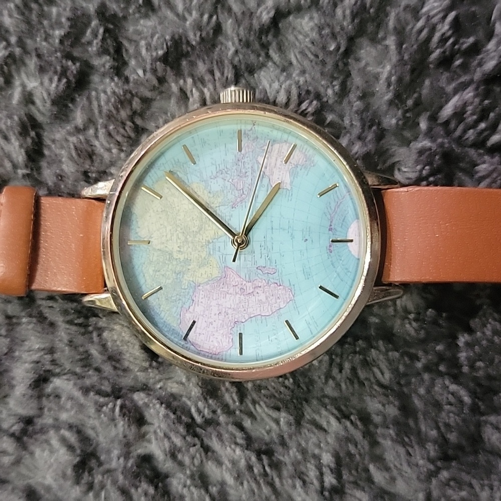 World Map Watch - image 1